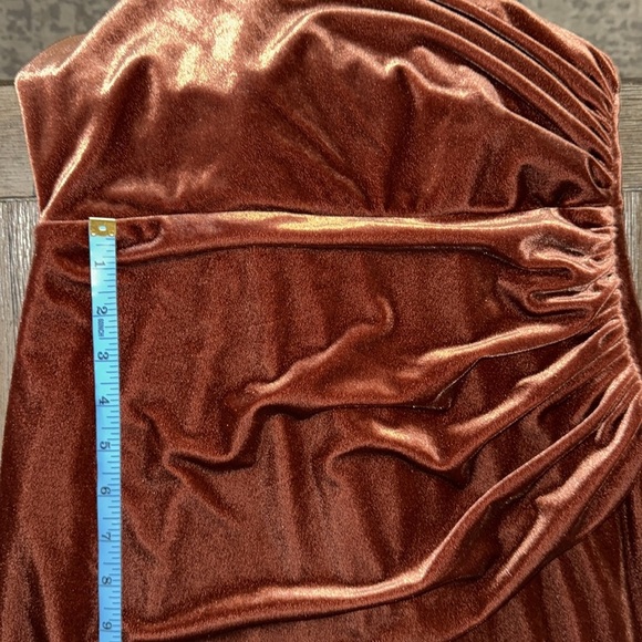 Revelry Dawson Velvet Dress Rust - Picture 12 of 13